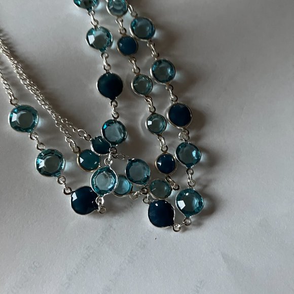 NWT Shades of Blue Gems Triple Strand Silver Necklace Gloria Vanderbilt - Picture 3 of 4
